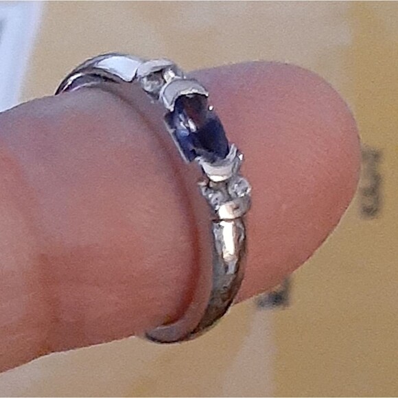 Effy 14k white gold tanzanite diamond band pinkie ring. Solid gold. size 4.5 - Picture 8 of 11